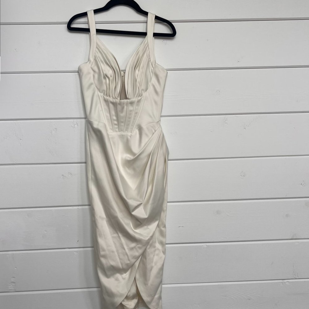 House of CB Faye ivory corset midi dress - Picture 3 of 6
